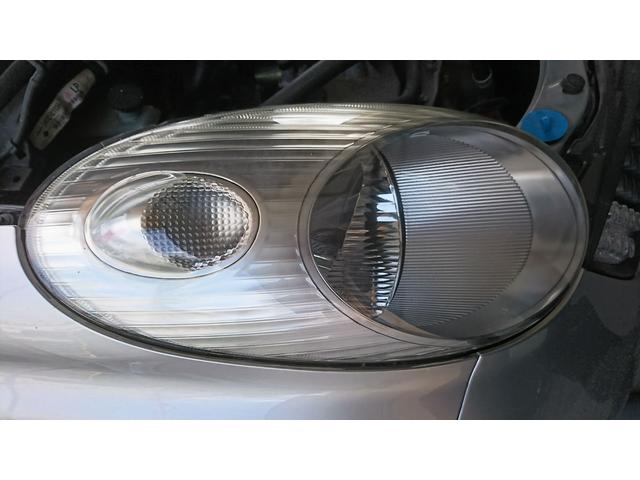 ヘッドライトのクモリ除去！クモリ過ぎると車検も通りません