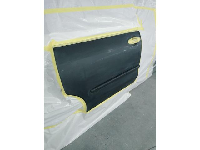 マツダMPV ドア修理　鈑金塗装