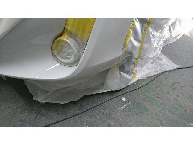 トヨタ　アクア　バンパー補修