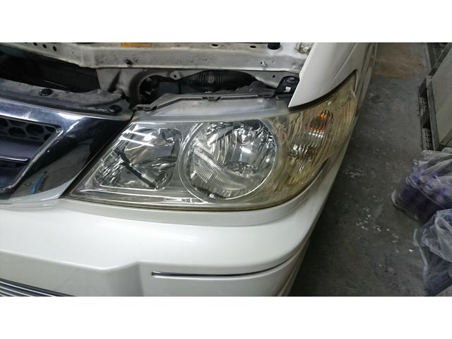 ヘッドライトのミガキ　清掃