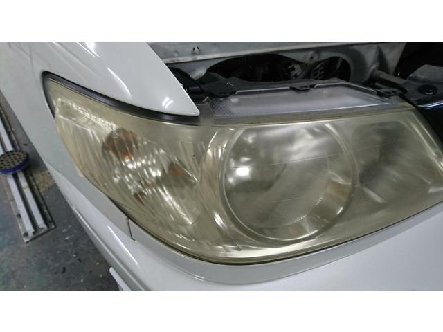 ヘッドライトのミガキ　清掃