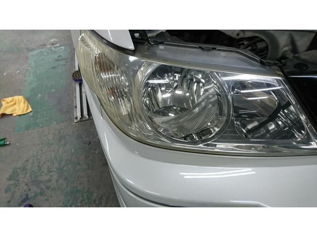 ヘッドライトのミガキ　清掃