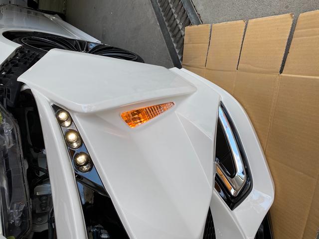 30 プリウス前期　ヴァルドフルエアロ取り付け