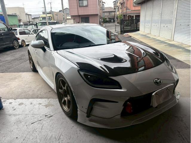 スバル　ＢＲＺ　クリア　塗装　カーボン　ボンネット　交換