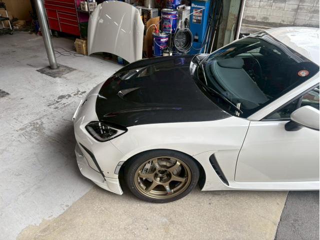 スバル　ＢＲＺ　クリア　塗装　カーボン　ボンネット　交換