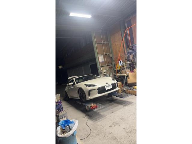 スバル　ＢＲＺ　板金・外装補修　サーキット　事故　バンパー交換　ラジエーター交換　コンデンサー交換　ヘッドライト交換　