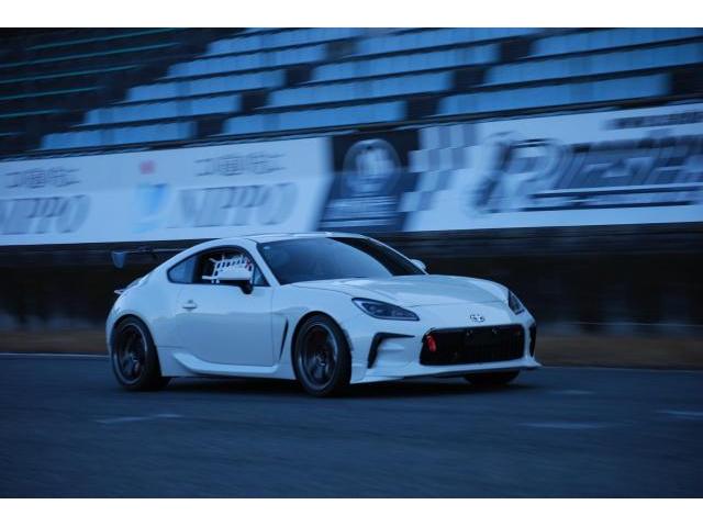 スバル　ＢＲＺ　板金・外装補修　サーキット　事故　バンパー交換　ラジエーター交換　コンデンサー交換　ヘッドライト交換　