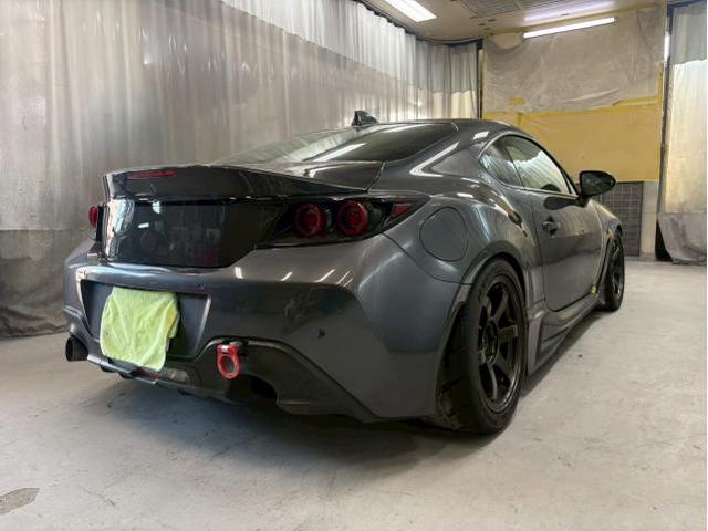 トヨタ　ＧＲ８６　近藤エンジニアリング様　カーボントランク　カスタムペイント　クリア塗装