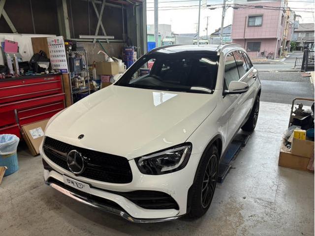 メルセデス・ベンツ　ＧＬＣ　グリル塗装