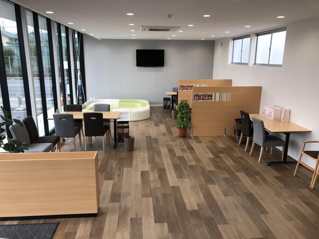 静岡ダイハツ販売(株) D-Flen静岡インター店(2枚目)