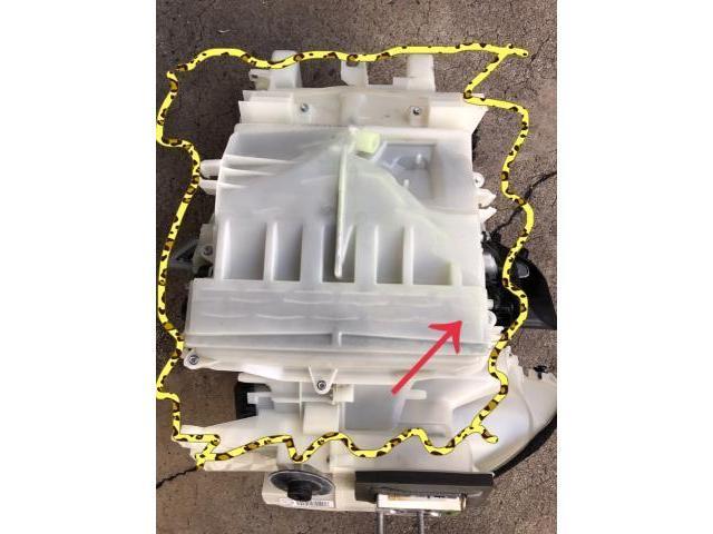 プジョー　308cc  エアコン修理　(REVISTAR奈良)