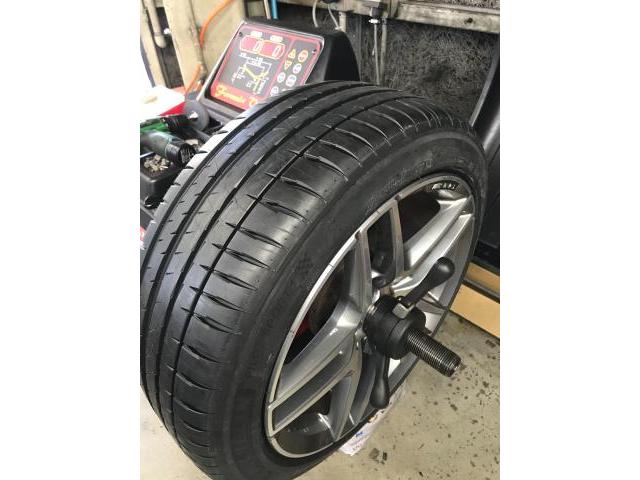 メルセデスベンツ　S300H 19インチ　持ち込みタイヤ交換(REVISTAR奈良)