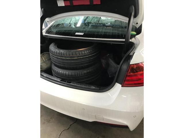 BMW 320d 18インチ　ランフラットタイヤ  持ち込みタイヤ交換(REVISTAR奈良)