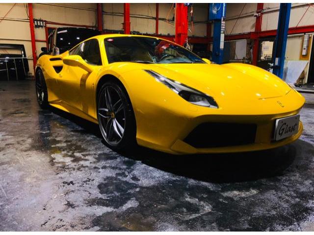 Ferrari488GTB リアル鏡面磨きコース　Glast original glass coating
大阪　堺市　自社開発オリジナルガラスコーティング