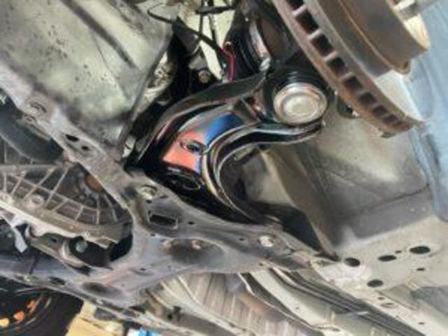 日産 純正 ノート 《 E12 》 右フロントロアアーム 54500-3VA0A