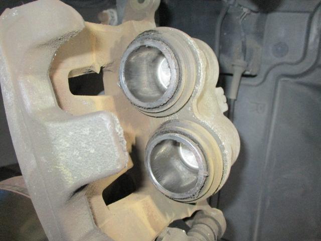 ラジエター交換作業　ニッサン　セレナ　C25　大阪府　大阪市　松原市　堺市