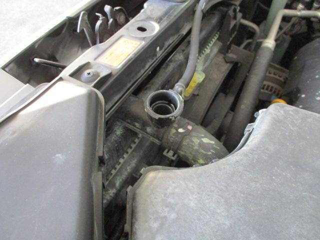 ラジエター交換作業　ニッサン　セレナ　C25　大阪府　大阪市　松原市　堺市