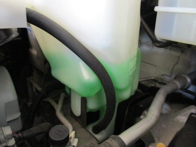 ラジエター交換作業　ニッサン　セレナ　C25　大阪府　大阪市　松原市　堺市