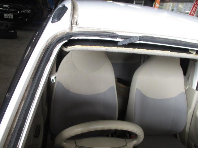 フロントガラス側面より水漏れ　ダイハツエッセ　L235S　大阪府　大阪市　堺市　松原市　富田林市