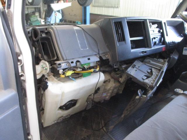 エアコン異常　マツダ　タイタン　LHR85　大阪府　大阪市　松原市　藤井寺市　富田林市