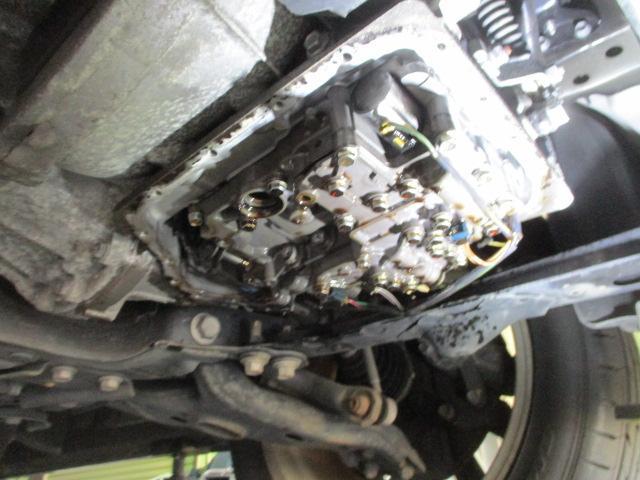 CVTオイル圧送交換　過走行車も作業します　トヨタアルファード　車検整備　大阪府　大阪市　堺市　松原市