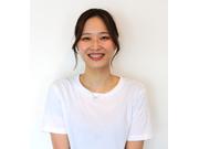 フロントスタッフ 西出　麻衣