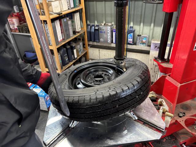 スズキ　エブリイ　部品お店手配　取付　安い　和泉市部品取付　泉大津市部品取付　高石市部品取付　堺市部品取付　岸和田市部品取付　南大阪部品取付　泉州部品取付　土日祝営業　自社工場　無料代車貸し出し　無料見積もり　