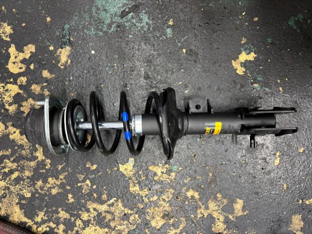 スズキ　エブリイ　部品お店手配　取付　安い　和泉市部品取付　泉大津市部品取付　高石市部品取付　堺市部品取付　岸和田市部品取付　南大阪部品取付　泉州部品取付　土日祝営業　自社工場　無料代車貸し出し　無料見積もり　