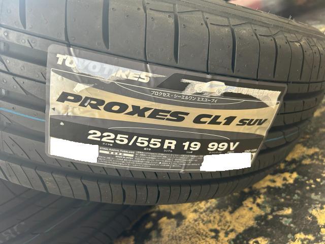 トヨタ　ハリアー　タイヤ交換　安い　和泉市タイヤ交換　泉大津市タイヤ交換　高石市タイヤ交換　堺市タイヤ交換　岸和田市タイヤ交換　南大阪タイヤ交換　泉州タイヤ交換　土日祝営業　無料代車貸し出し　無料見積もり　最短当日返却