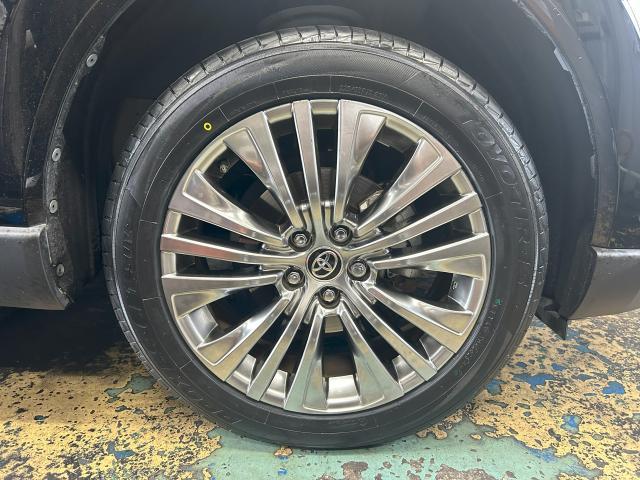 トヨタ　ハリアー　タイヤ交換　安い　和泉市タイヤ交換　泉大津市タイヤ交換　高石市タイヤ交換　堺市タイヤ交換　岸和田市タイヤ交換　南大阪タイヤ交換　泉州タイヤ交換　土日祝営業　無料代車貸し出し　無料見積もり　最短当日返却