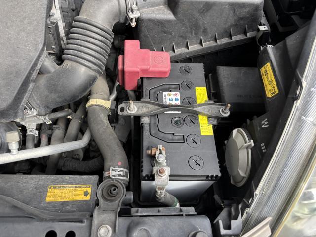 トヨタ　アイシス　バッテリー交換　安い　和泉市バッテリー交換　泉大津市バッテリー交換　高石市バッテリー交換　堺市バッテリー交換　岸和田市バッテリー交換　南大阪バッテリー交換　泉州バッテリー交換　土日祝営業　無料代車貸し出し　無料見積もり　