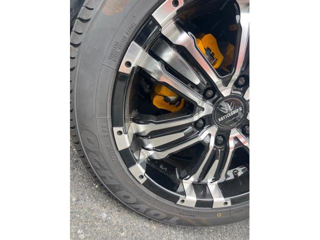 トヨタ　ハイエース　キャンピングカー　キャリパー塗装