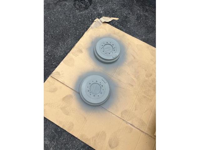 トヨタ　ハイエース　キャンピングカー　キャリパー塗装