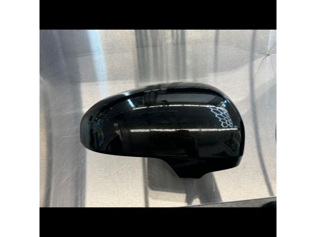 トヨタ　30プリウス　ミラーカバーラッピング