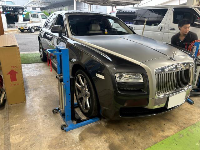 ロールスロイスとはどんなメーカーなのか？車種名の由来や各車種