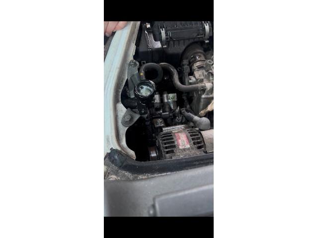 三菱　ミニキャブバン　ラジエーター　ホース漏れ　オーバーヒート　修理　クーラント交換