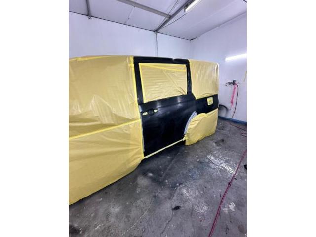 トヨタ　ノア　左ドア、クウォーターパネル事故修理、板金　ドア交換