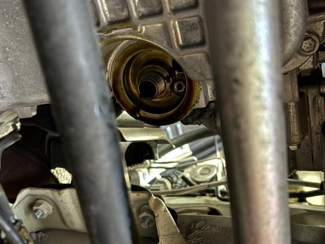 スズキ　ジムニーシエラ　エンジンオイル、エレメント交換