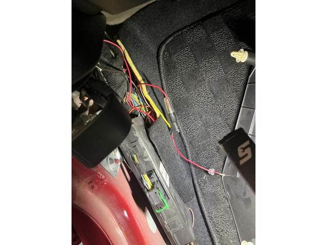 カーナビ作動不良に伴う修理　MINI ワン CBA-SR16　地域密着　整備工場　車検　修理　鈑金　塗装　事故修理 保険各種 パーツ持込取付　奈良　北葛城郡 広陵町 磯城郡 田原本町　大和高田市　橿原市　葛城市　香芝市　御所市