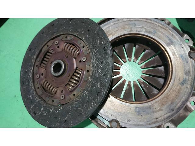 いすゞ エルフ ダブルキャブ 4JJ-1 クラッチ交換 和泉市 いすゞ エルフ ダブルキャブ 4JJ-1 クラッチ交換 和泉市