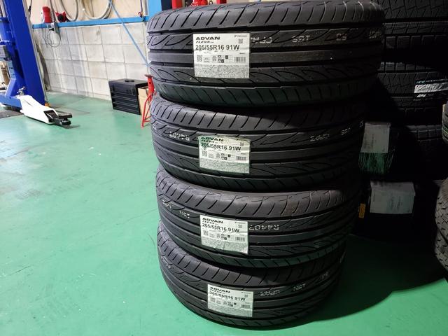 アルファロメオ　ジュリエッタ　タイヤ交換　２０５／５５Ｒ１６　和泉市　自動車工房ＰＲＯＵＤ