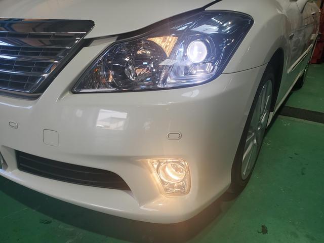 トヨタ　クラウン　電球交換　持込OK　和泉市　自動車工房PROUD