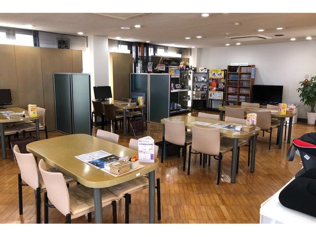 トヨタカローラ和歌山（株）秋葉山店