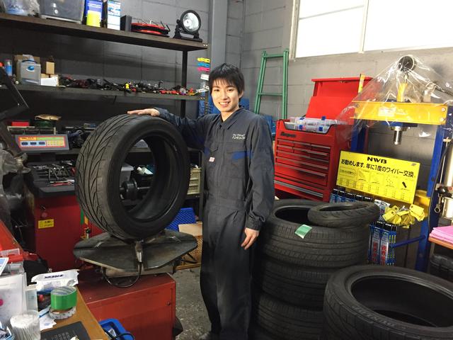 スタッフ紹介3