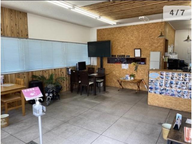 ソファー席もございますので、お子様連れのお客様もお待ち頂けます！