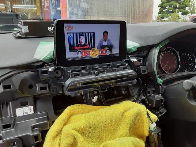 マツダ CX-8 テレビキットの取付をさせていただきました。 持 マツダ CX-8 テレビキットの取付をさせていただきました。 持