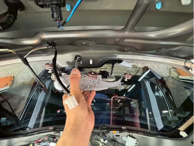マツダ　ＣＸ－６０　ワイパーレスキット取付け　持込み大歓迎　滋賀県　アットカーズ　守山市　代車無料　土日祝営業　外装品・エアロパーツ取付
