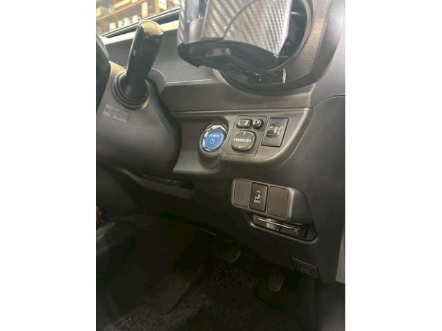 トヨタ　アクア　オートリトラブルミラー　リトラ　取付け　持込み　滋賀県　アットカーズ　守山市　代車無料　土日祝営業　持込み大歓迎その他電装系取付