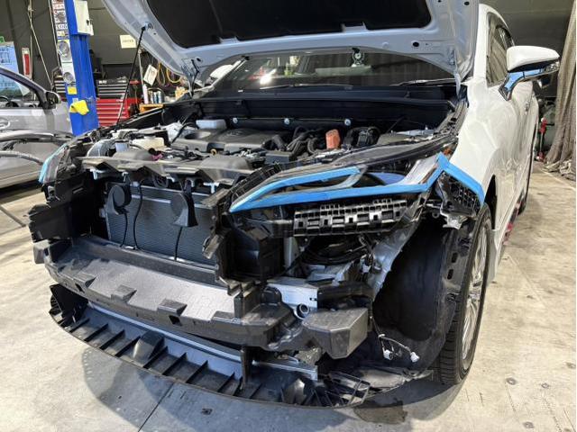 80ハリアー　PHEVグリル取付け　トヨタ　ハリアー　ハイブリッ　AXUH80　MXUA80　PHEVグリル交換　ウルトラソニックセンサーエーミング　ミリ波レーダーエーミング　80ハリアーカスタム　滋賀　株式会社リードモーター