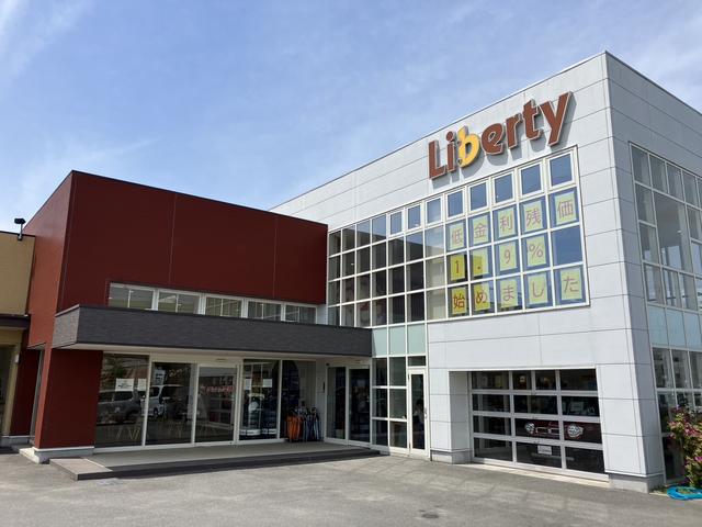 (株)リバティ 軽届出済未使用車専門店 精華店(1枚目)